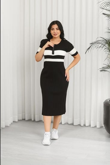 فستان ساده بأكمام متوسطه