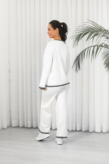 ترنج شتوي كاجوال بأكمام طويلة وياقة مدورة وجيب صغيرة