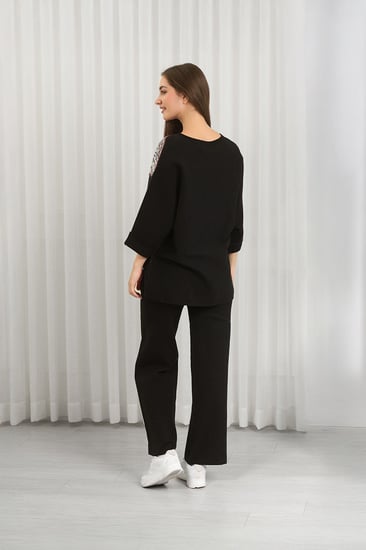 ترنج شتوي مورد بأكمام متوسطة الطول