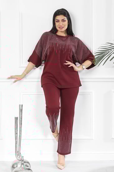 ترنج نسائي كاجوال مزين بالترتر على الصدر والأكمام ونهايات البنطال