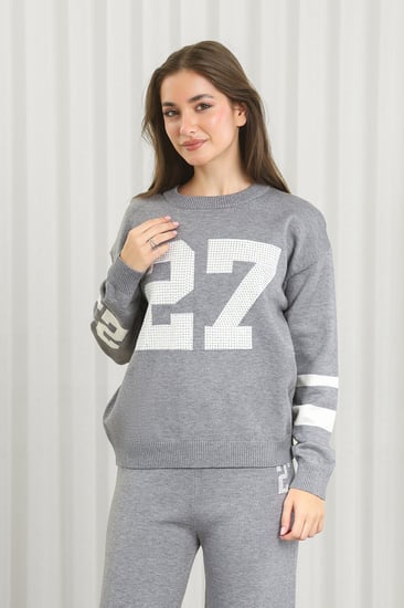 ترنج شتوي بأكمام طويلة وياقة مدورة