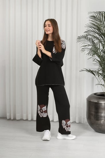 ترنج شتوي مورد بأكمام متوسطة الطول