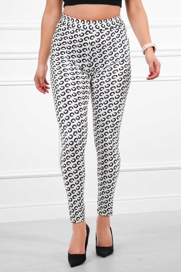 بنطال قطني سكيني بخصر مطاطي ومزين بنقشة بشكل حدوة الحصان