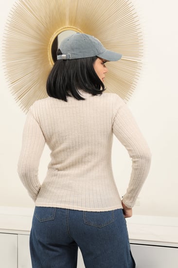 هاينك نسائي بأكمام طويلة ونصف الياقة المدورة