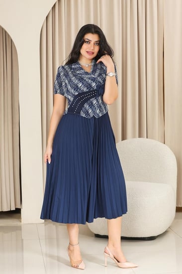 فستان كلاسيكي مكسر نصف كم بلونين