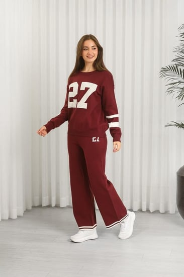 ترنج شتوي بأكمام طويلة وياقة مدورة