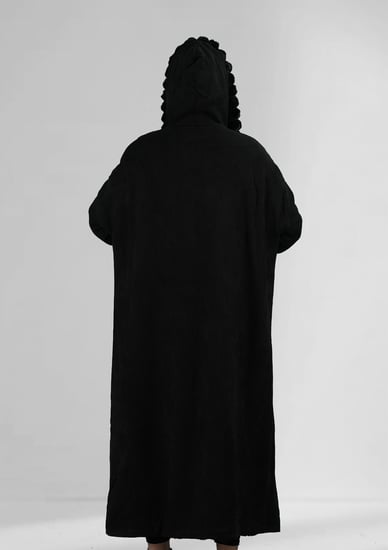 فروة شتوية بأكمام مضغوطة