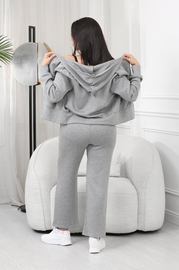 ترنج شتوي كاجوال بأزرار كبس وأكمام طويلة وياقة على شكل قبعة