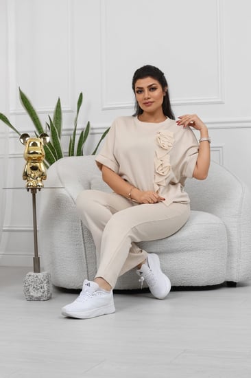 ترنج نسائي كاجوال طبي صيفي بنطال مع تيشرت بياقة دائرية