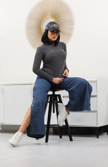 هاينك نسائي بأكمام طويلة ونصف الياقة المدورة