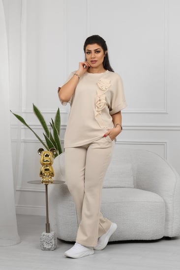 ترنج نسائي كاجوال طبي صيفي بنطال مع تيشرت بياقة دائرية