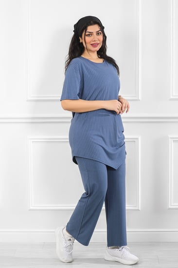 ترنج نسائي كاجوال ريب سادة تيشرت طويل مزموم على الطرفين وياقة مدورة