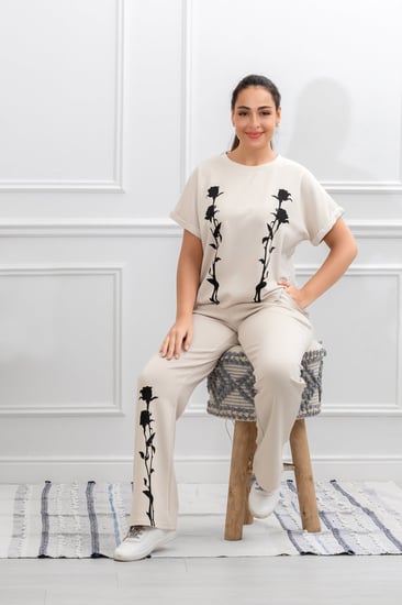 ترنج نسائي كاجوال طبي بنطال مع تيشيرت قطن بطبعة زهور