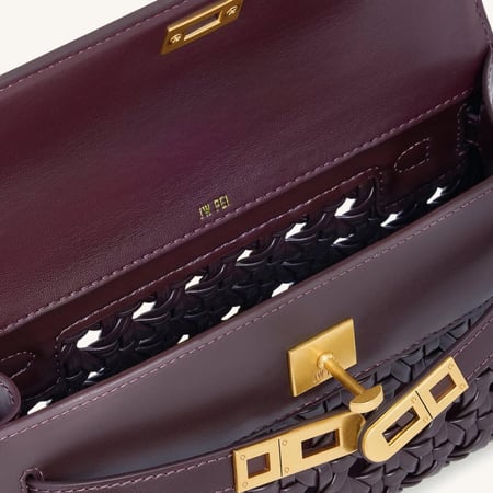 حقيبة نور جي دبليو بي اي بمقبض علوي تصل خلال ٣-٥ أيام |      JW PEI Women's Noor Top Handle Bag