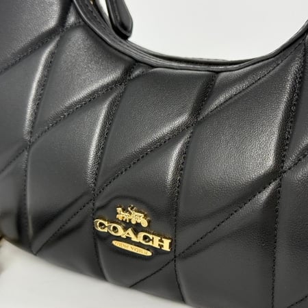 حقيبة كوتش ميني كارمن فوري | Coach Carmen Mini Crossbody Bag With Quilting