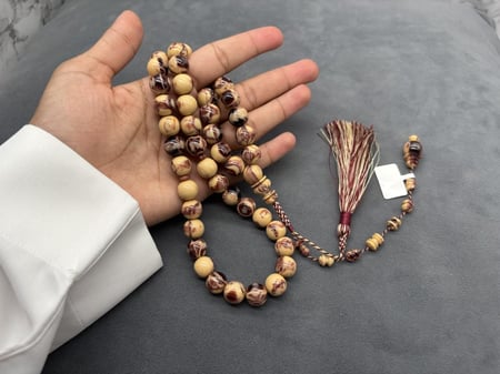 فاتوران موشح عنابي