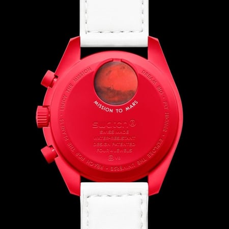 ساعة Omega X Swatch