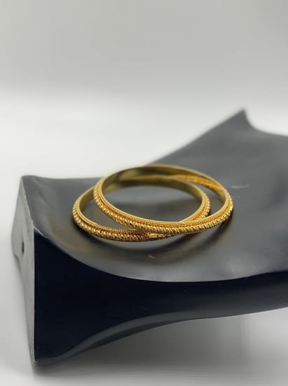 معاضد نسائي