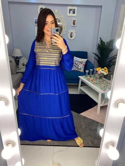 جلابية بنقش ذهبي ازرق