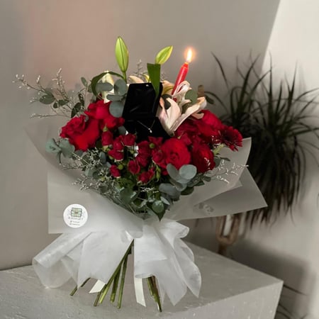 باقه ورد مع ذهب