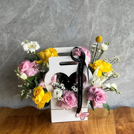 بوكس القلب مع سلسال الذهب