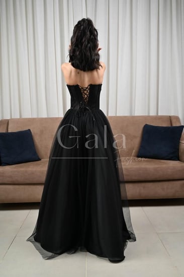 فستان كورسيه منفوش