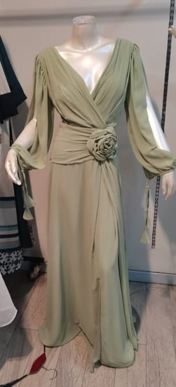 فستان لف طويل ناعم