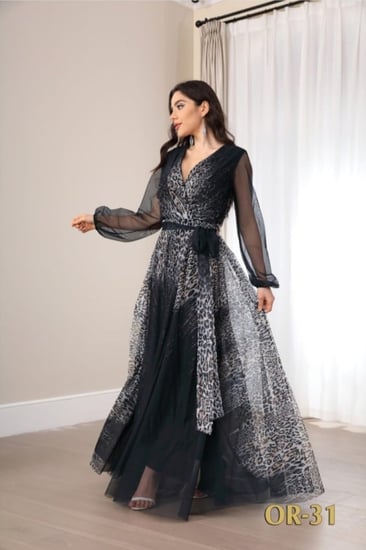 فستان طويل كم طويل