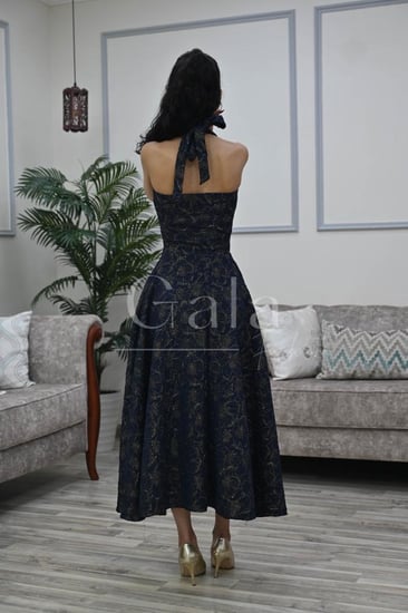 فستان ميدي ناعم كلوش