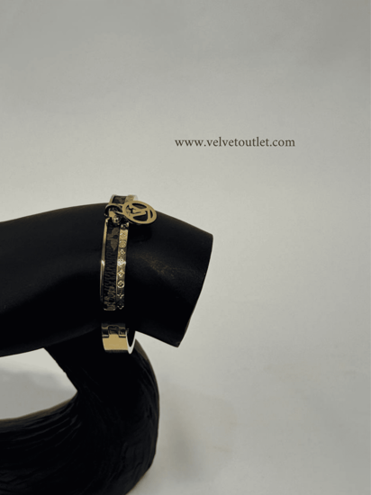 اسوارةLV