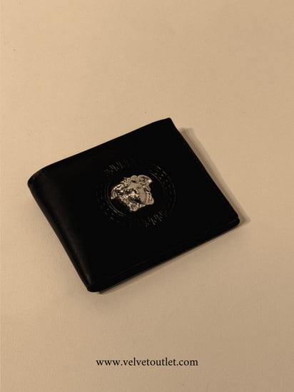 محفظة -فرزاتشي