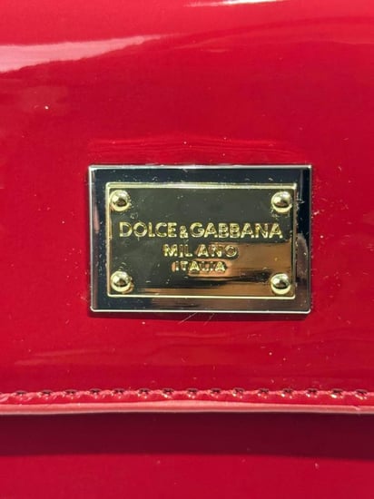 شنطة دولتشي اند غابانا احمر