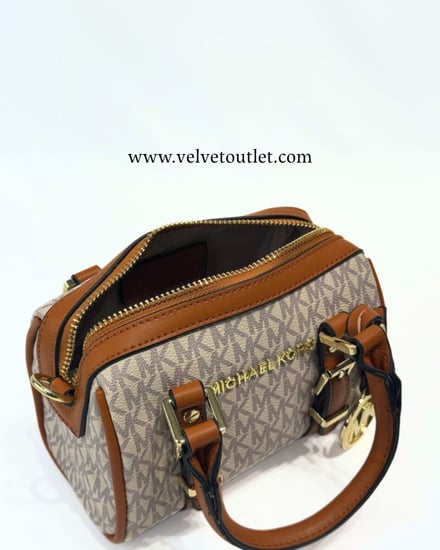 شنطة مايكل كورس