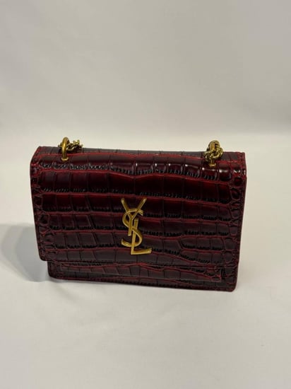 شنطة سان لوران احمر