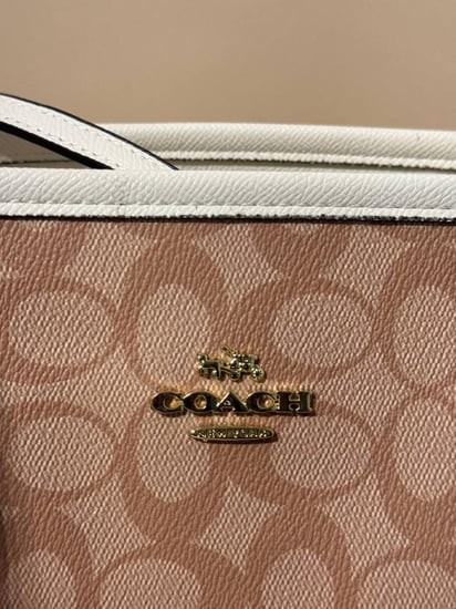 شنطة كوتش جامعية