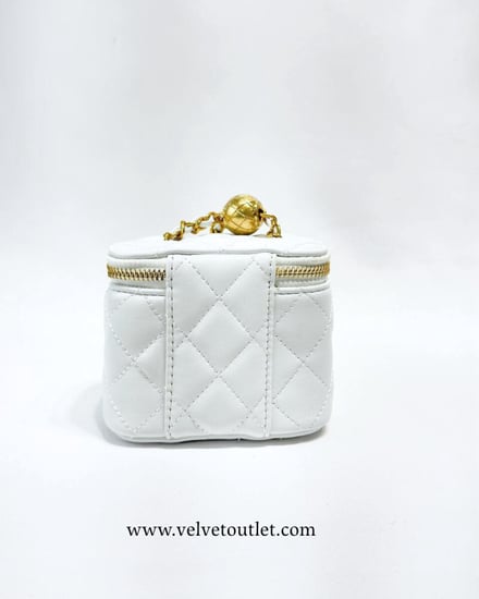 شنطة شانيل ميني أبيض