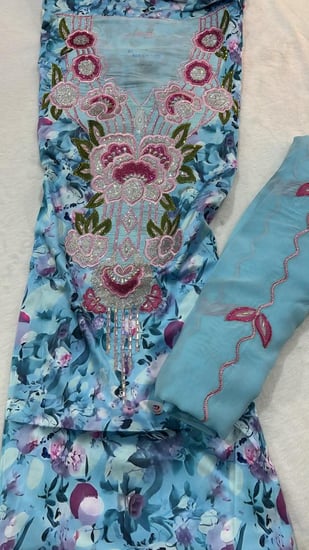 حرير ايطالي شغل بادله مطرز ومتروس كرستال مع شيله كبيره