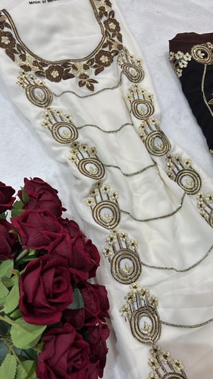شيفون مطرز ومتروس كرستال (بدون بطانه)