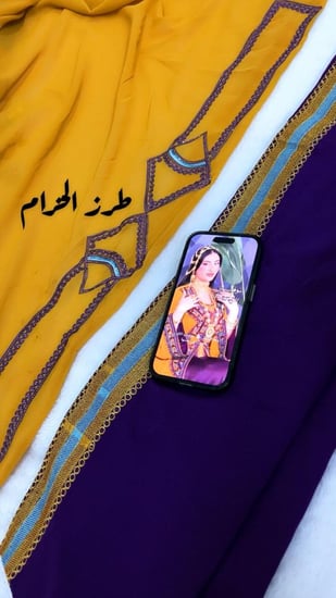 شيفون مطرز مغربي ومرصع بالكرستال مع البطانه الداخليه