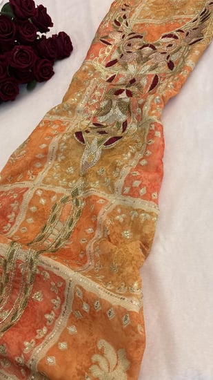 قماش اورجنزه دبل كم والتطريز الجانبي مطرز ومتروس كرستال