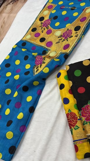 قطن لبتري تطريز عربي مرصع بالكرستال( الاقطان تغسل قبل الخياطه)