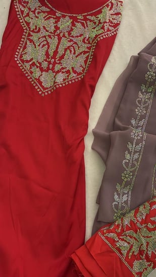 حرير ايطالي متروس كرستال امام وخلف مع البشت الشيفون والسروال
