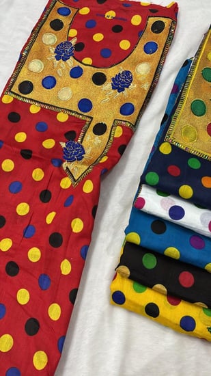 قطن لبتري تطريز عربي مرصع بالكرستال( الاقطان تغسل قبل الخياطه)