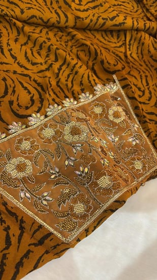 كشميري مطرز تطريز عربي ومتروس كرستال