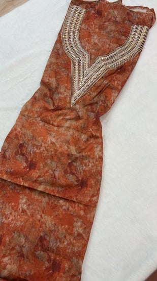 حرير ايطالي مطرز ومتروس كرستال