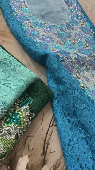 دانتيل مطرز ومتروس كرستال (بدون بطانه)