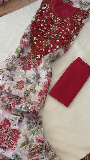 شيفون تركي جاكار فاخر شغل يدوي مع الشيله