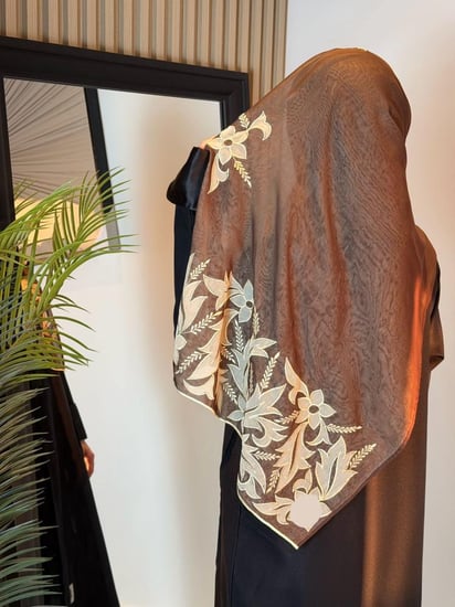 طرحة تطريز ملكي 2