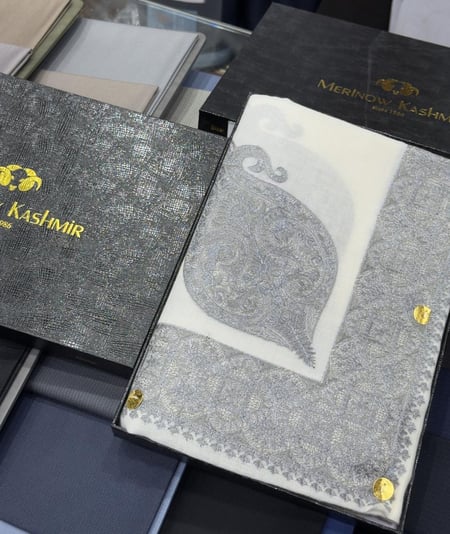 شال كشميري ميرينو مطرز عريض D1صوف طبيعي 70٪