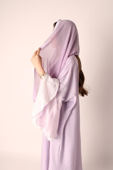 حجز جلسة تصوير أزياء | عبايات